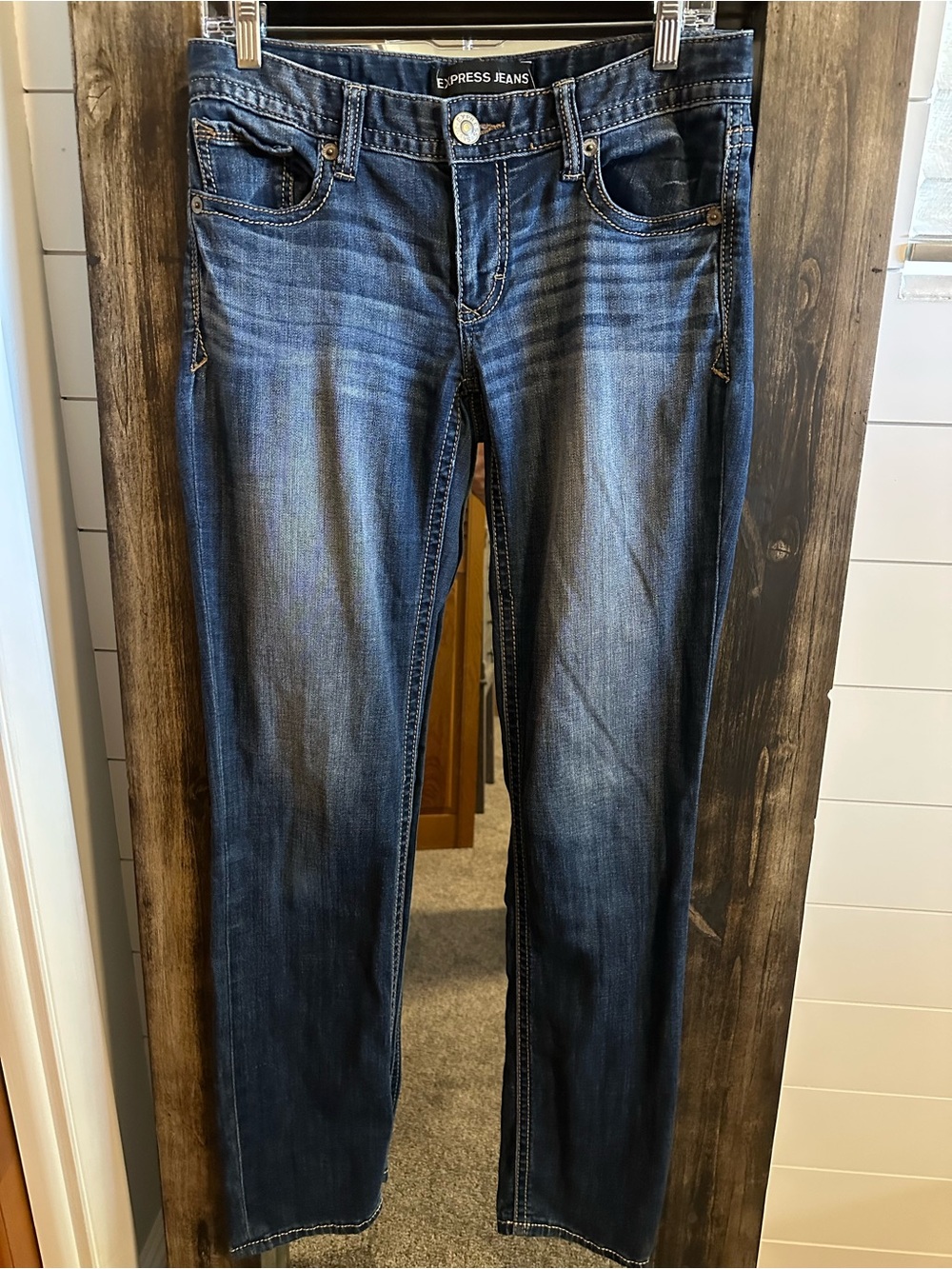 Express Jeans Women’s Size 6L Straight Leg Embroidered Pocket Y2K Denim Cowgirl
